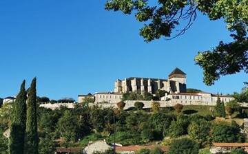 Saint Bertrand de Comminges, lieu de culte proche du Camping Le Casties