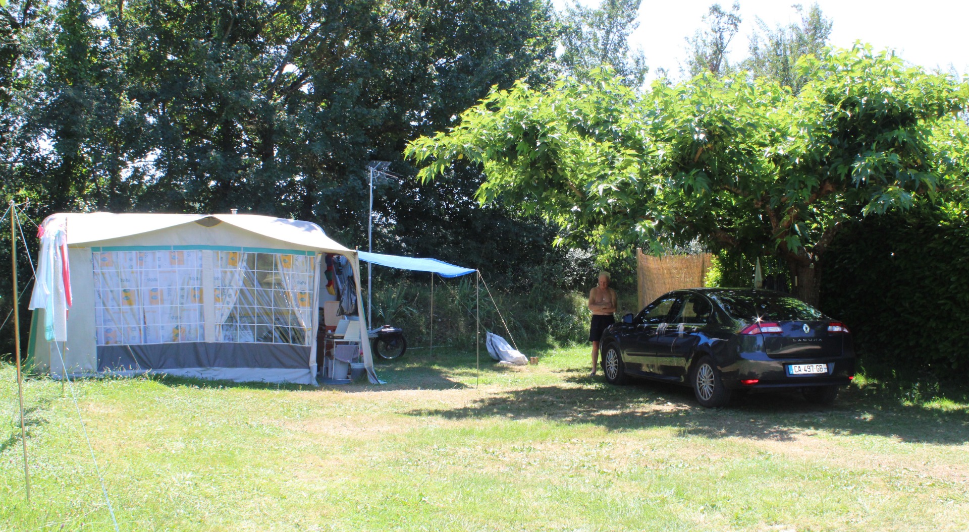Tente ou Caravane (simple essieu) ou Camping-Car